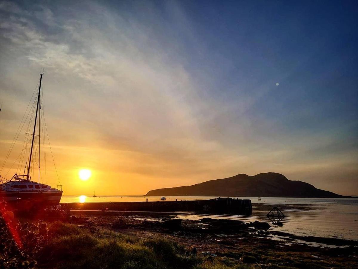 Cosy Cottage With Sea Views Close To Local Shops. Lamlash Dış mekan fotoğraf